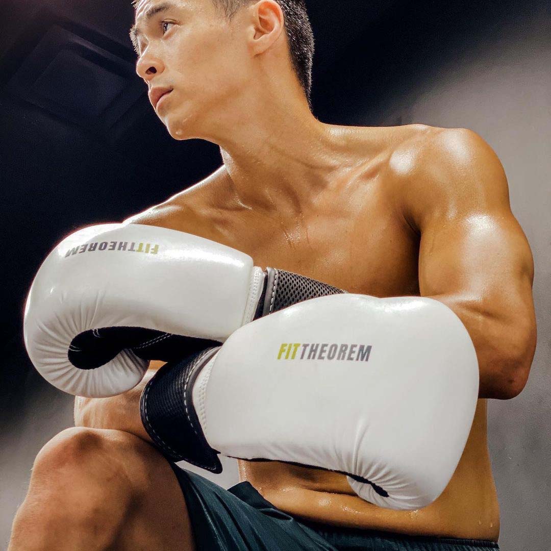 fittheorem custom gloves on male fighter