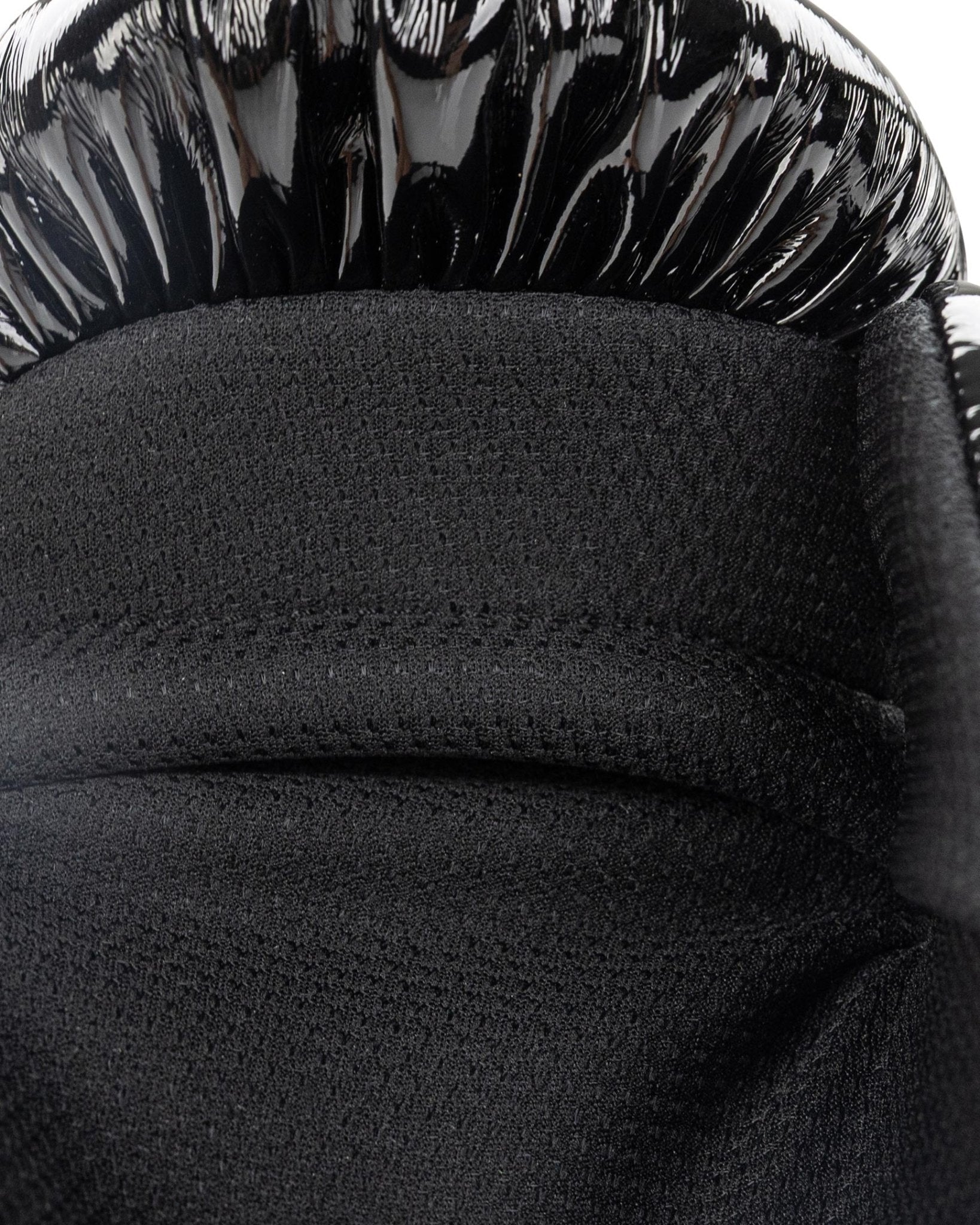 WAKO Valor 8 oz. Punch